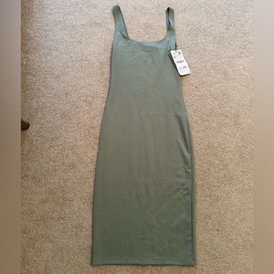 Never worn fitted sage green dress from Zara